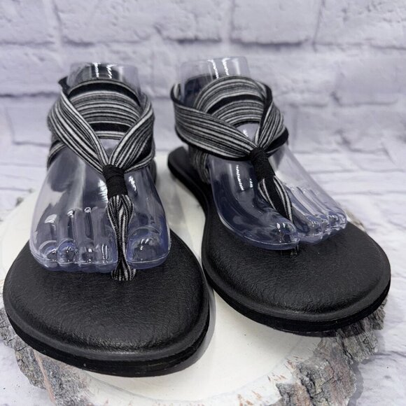 Sanuk Women's Size 10 Yoga Sling 2 Sandals Black and White - Picture 2 of 11